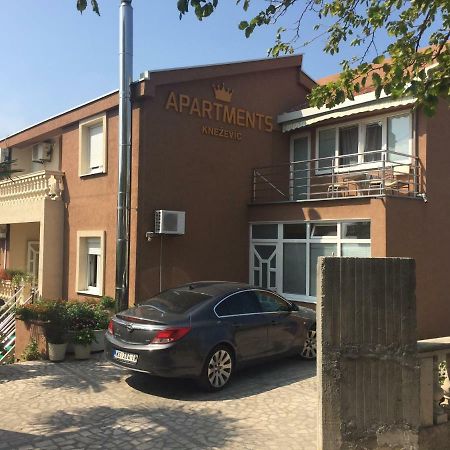 Apartments Knezevic Улцинь Экстерьер фото